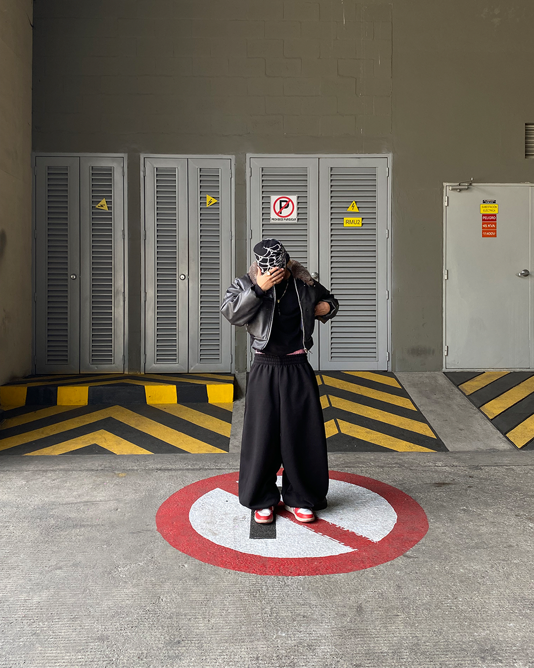 ECHO CHANDAL BAGGY FIT BLACK