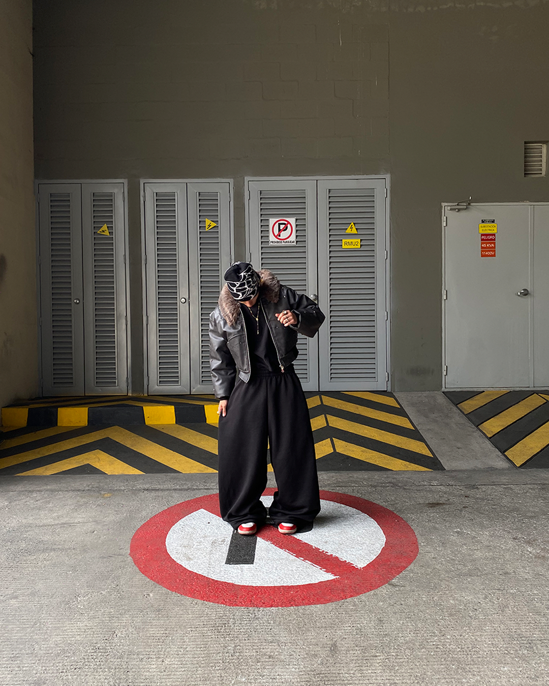 ECHO CHANDAL BAGGY FIT BLACK