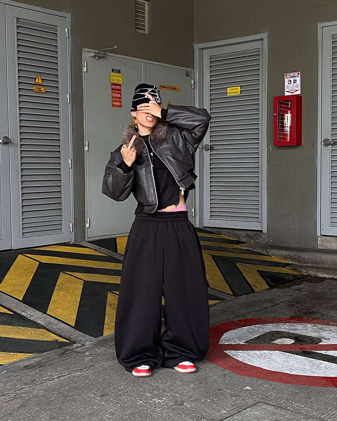 ECHO CHANDAL BAGGY FIT BLACK